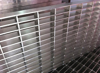 1481076313988569.jpg 热镀锌钢格板4.jpg