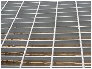 1481336182125906.jpg 镀锌钢格板3.jpg