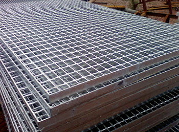 1487908616636655.jpg 压焊钢格板3.jpg