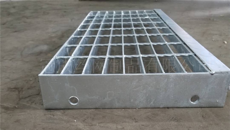 楼梯钢格板 楼梯钢格板