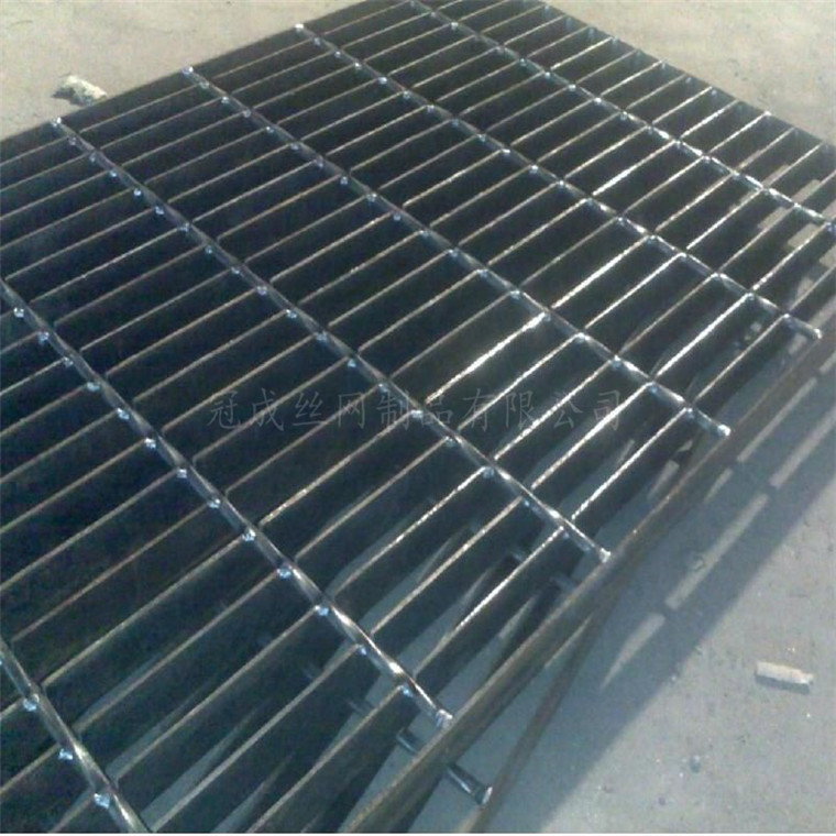 浸塑钢格栅板