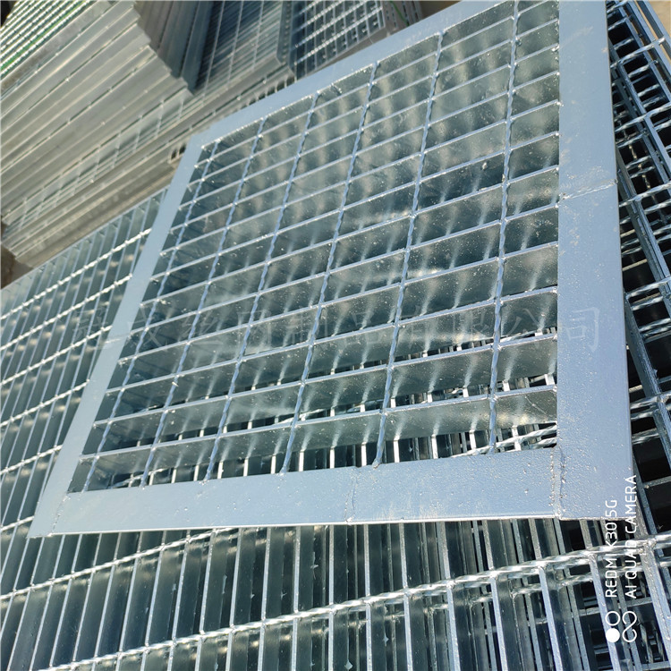 热浸锌钢格栅板