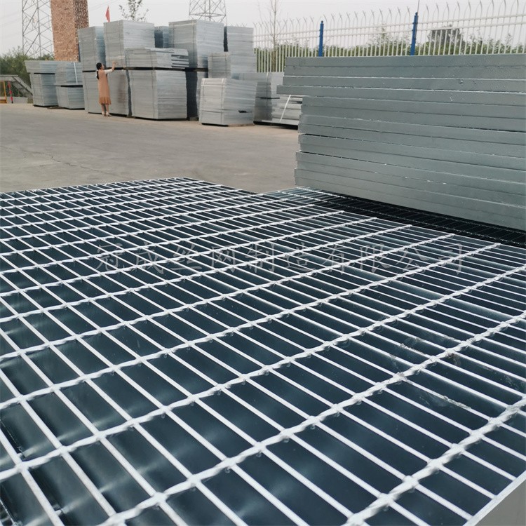 马道压焊格栅板